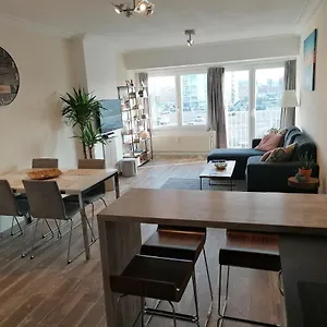 Vlak Aan Zee Ostende