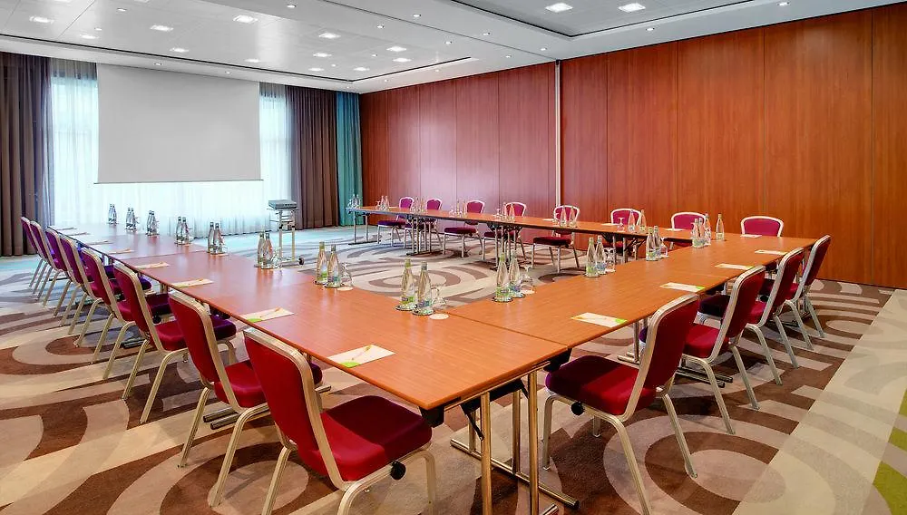 Courtyard By Marriott Zurich North Hotel