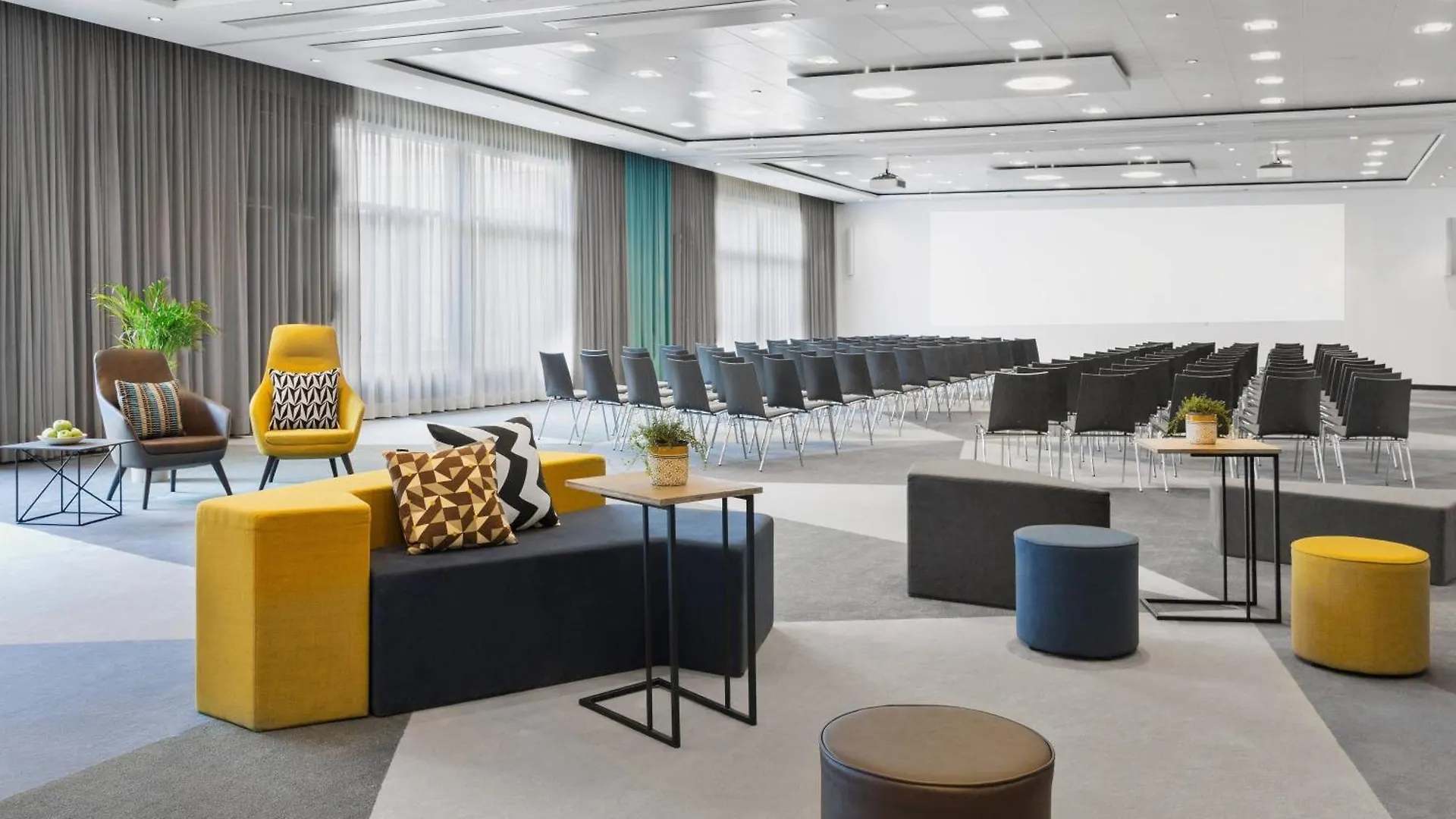 Courtyard By Marriott Zurich North Hotel 4*,  Switzerland