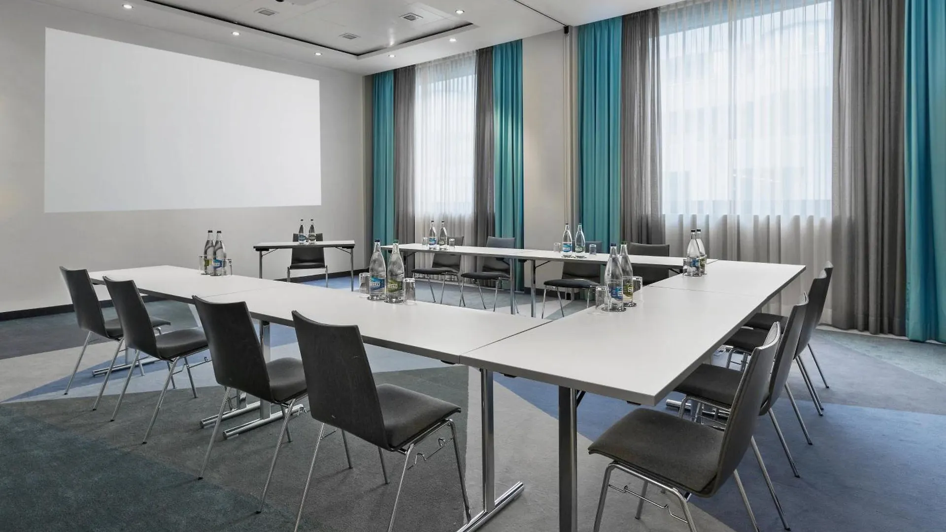 Courtyard By Marriott Zurich North Hotel 4*,  Switzerland