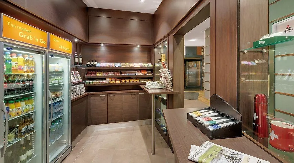 Courtyard By Marriott Zurich North Hotel 4*,