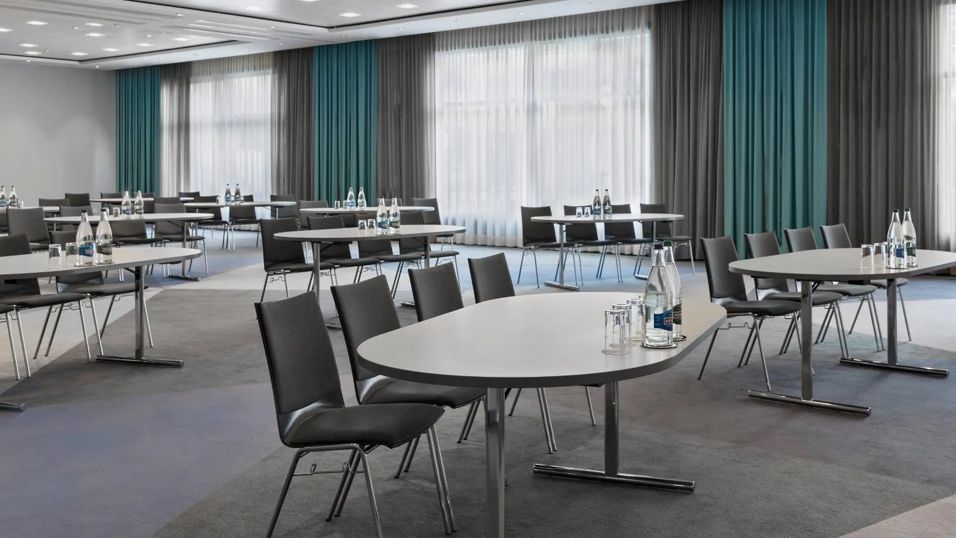 Courtyard By Marriott Zurich North Hotel Switzerland