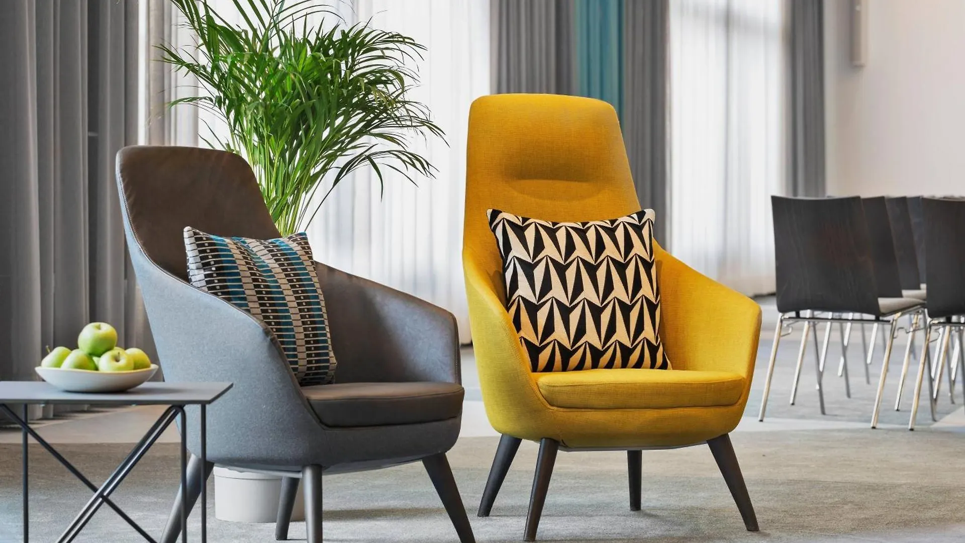 Courtyard By Marriott Zurich North Hotel