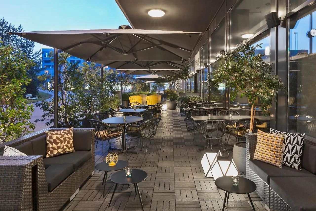 Hotel Courtyard By Marriott Zurich North Suiza