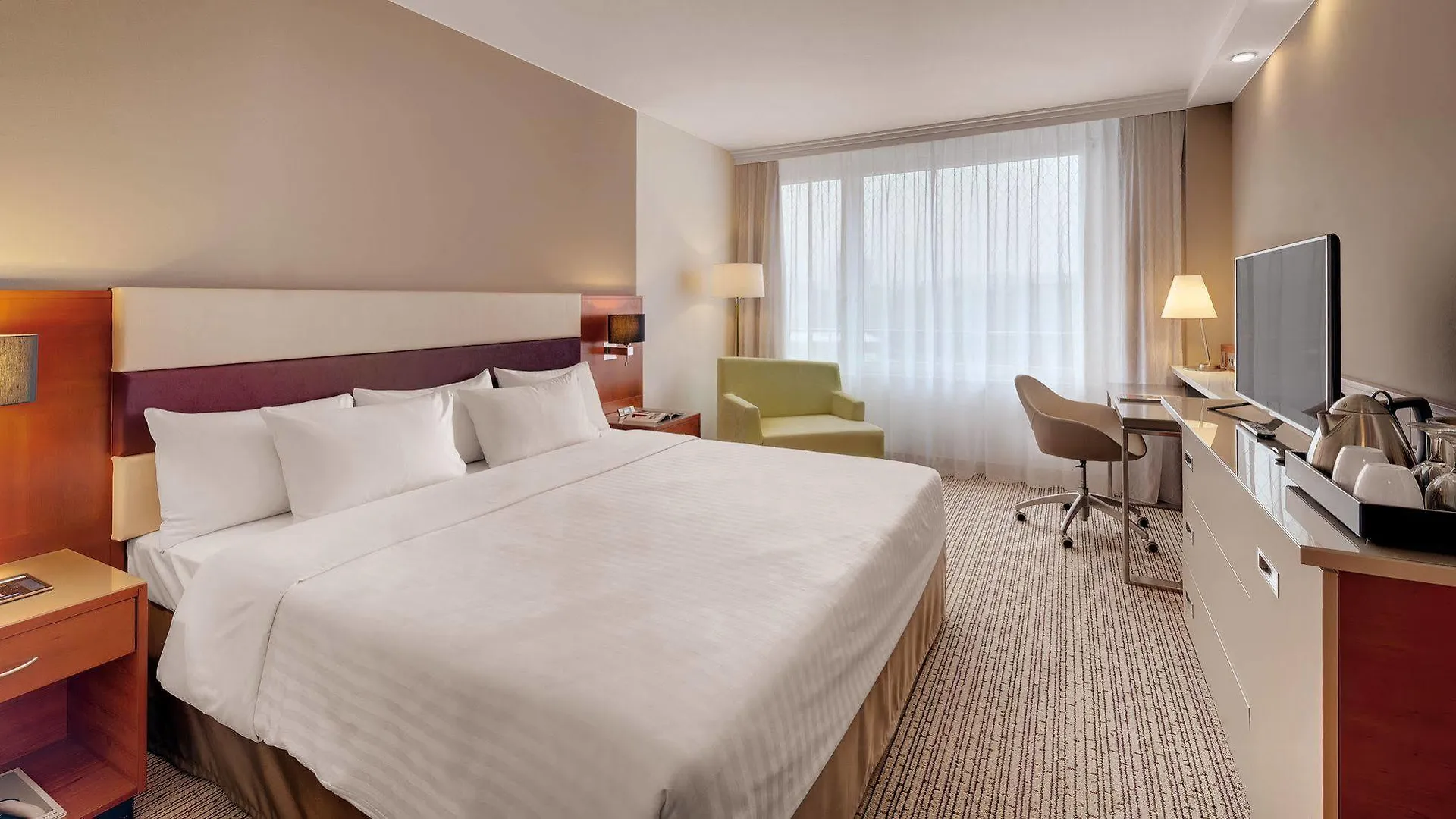 Courtyard By Marriott Zurich North Hotel